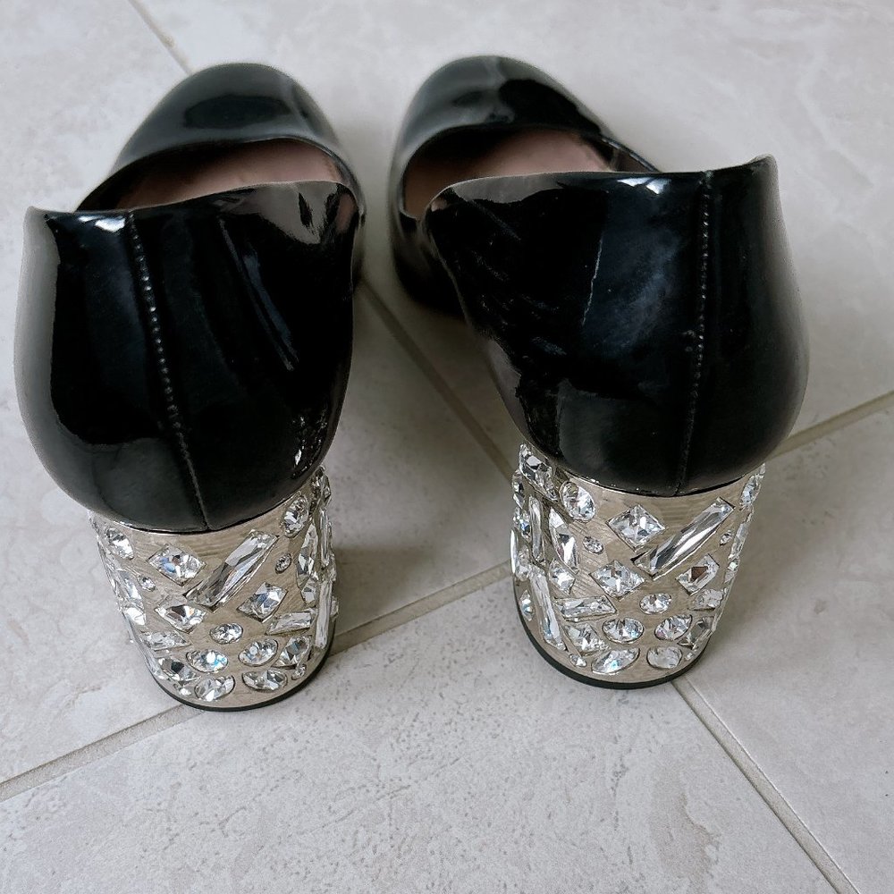 90% NEW MIUMIU BLACK PATENT SHOES, SIZE 37 WITH BOX